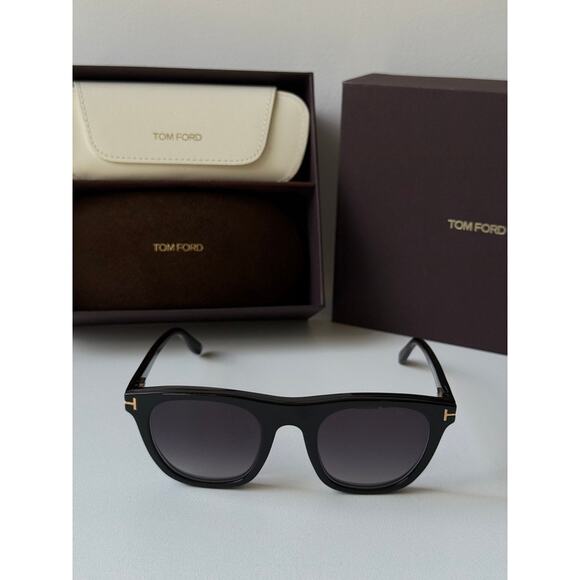 NEW Tom Ford FT5895-B Black Clip On Frames + Sunglasses - Picture 9 of 11
